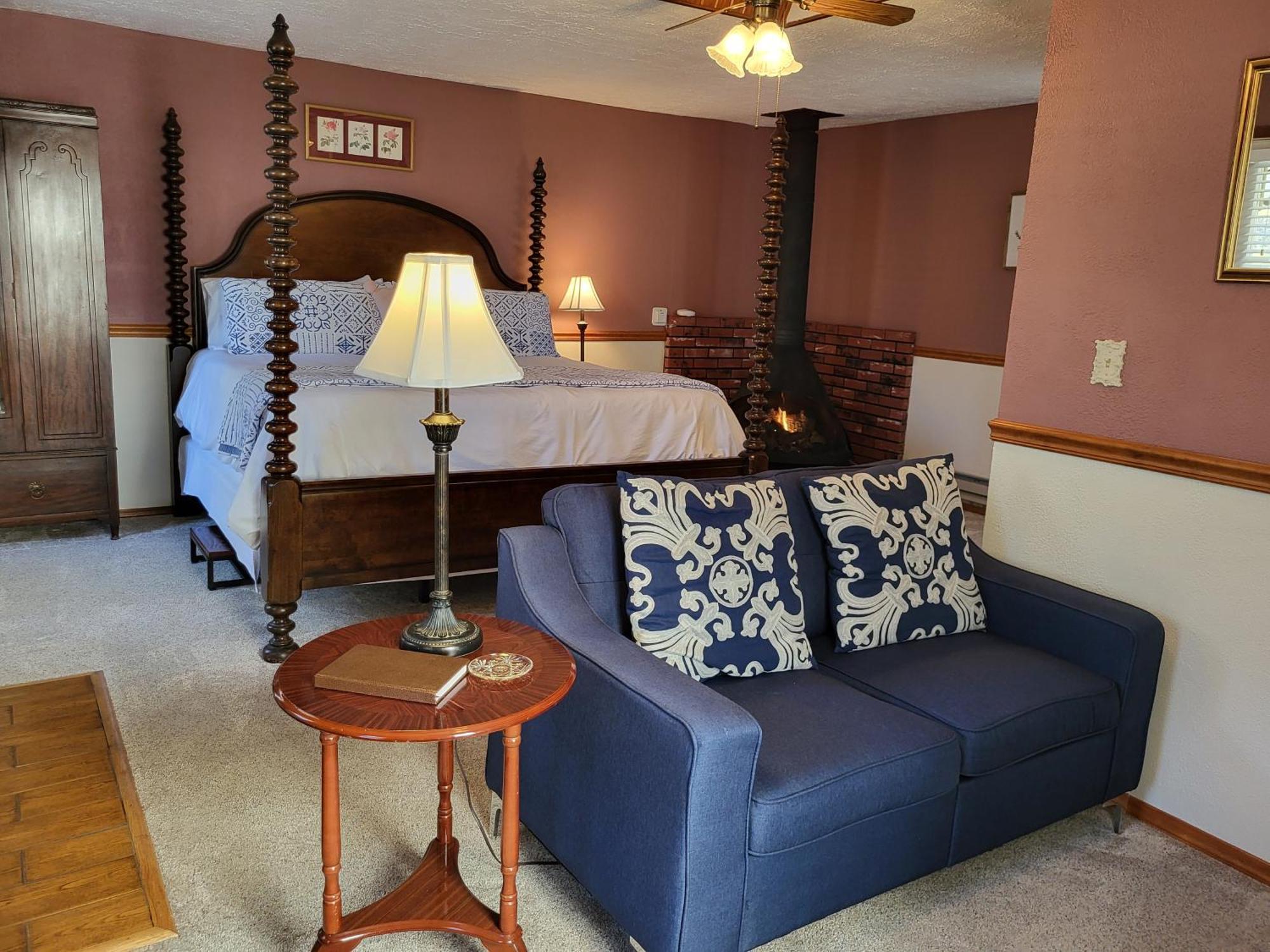 5 Ojo Inn Bed And Breakfast Eureka Springs Exterior photo